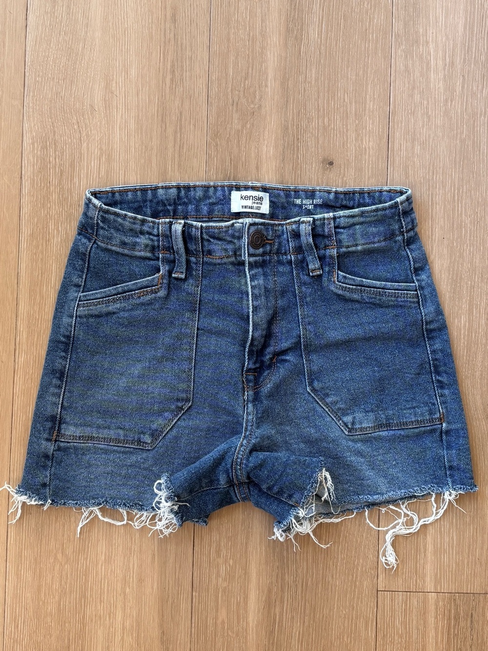 0/25 Kensie High Rise Shorts